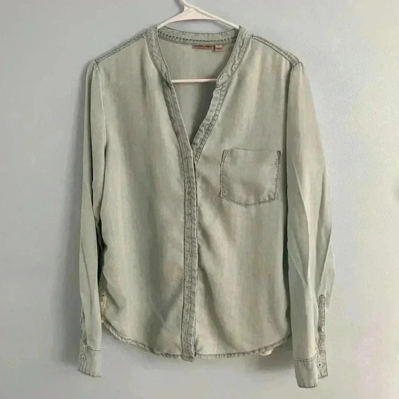 Anthropologie Holding Horses Button Down Shirt Denim Lace Blue Size S - Picture 1 of 9